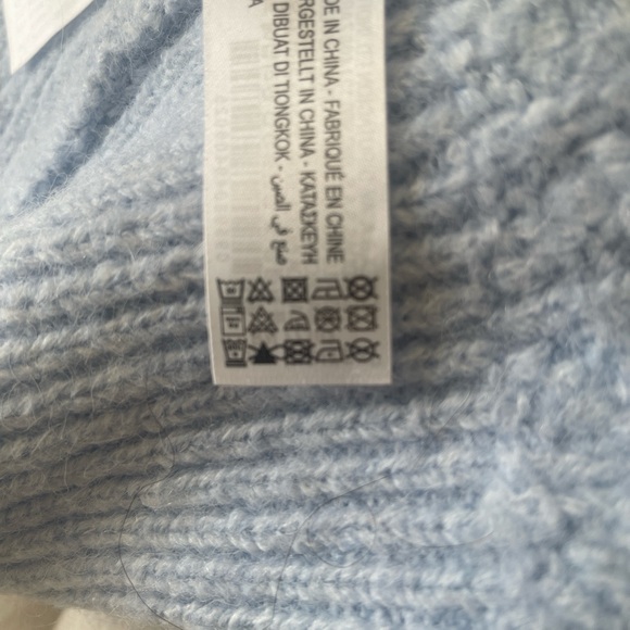 Zara Light Blue Cable Knit Sleeveless Sweater - Picture 7 of 8